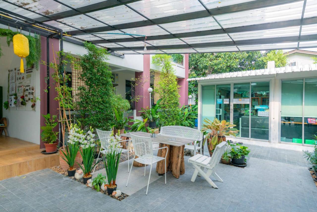 Baansabai Ramaiv Aparthotel Bangkok Buitenkant foto