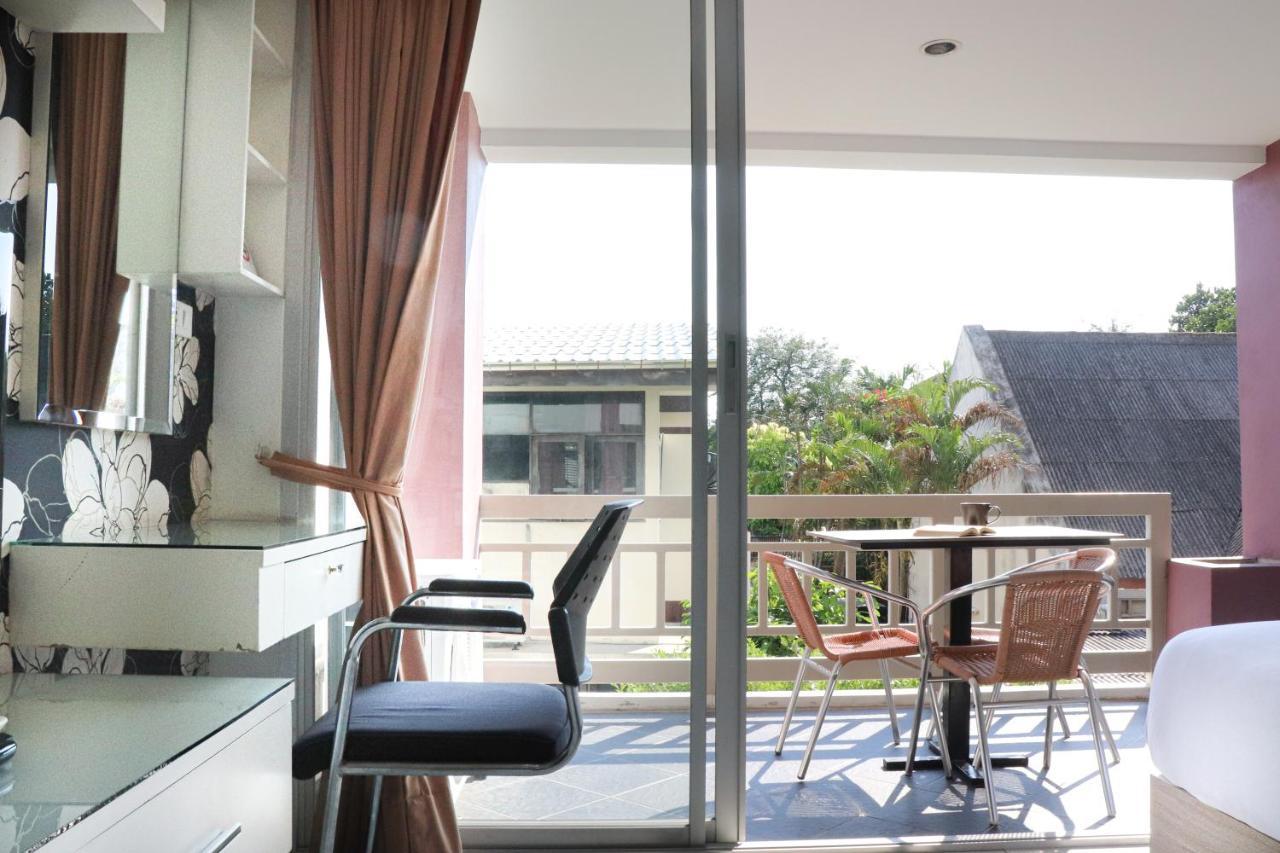 Baansabai Ramaiv Aparthotel Bangkok Buitenkant foto
