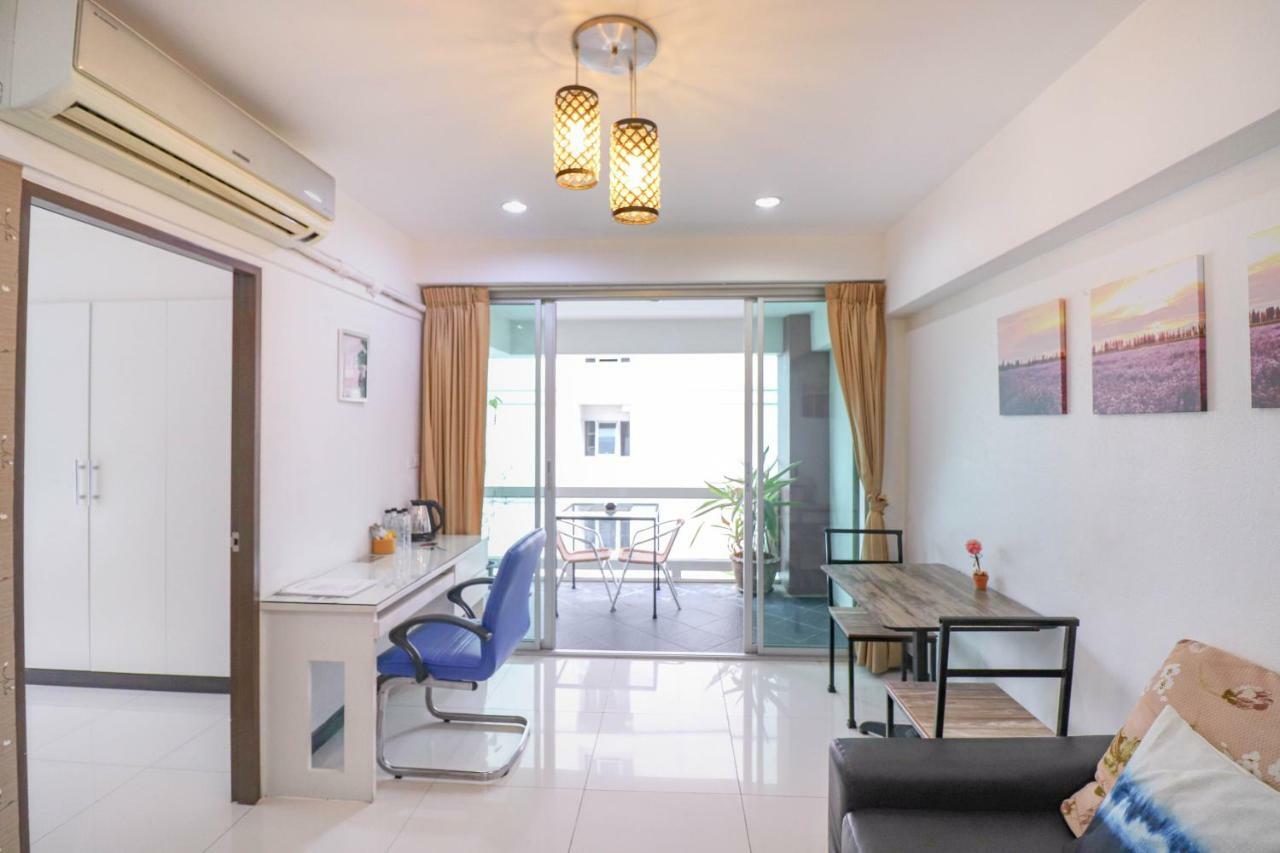 Baansabai Ramaiv Aparthotel Bangkok Buitenkant foto
